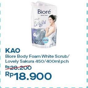 Promo Harga Biore Body Foam Bright White Scrub, Lovely Sakura Scent 450 ml - Indomaret