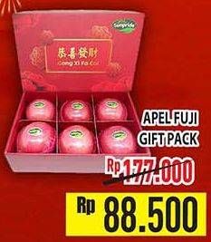 Promo Harga Apel Fuji Gift Pack 6 pcs - Hypermart