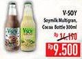Promo Harga V-SOY Soya Bean Milk Multi Grain, Cocoa 300 ml - Hypermart