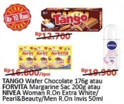 Promo Harga TANGO Wafer Chocolate 176 gr - Alfamart