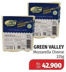 Promo Harga GREEN VALLEY Block Mozarella Cheese 225 gr - Lotte Grosir