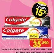 Promo Harga Colgate Toothpaste Total Charcoal Deep Clean, Whitening 150 gr - Superindo