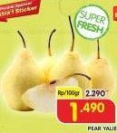 Promo Harga Pear Ya Lie per 100 gr - Superindo