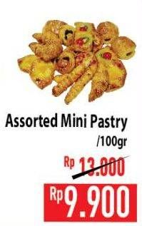 Promo Harga Assorted Mini Pastry per 100 gr - Hypermart