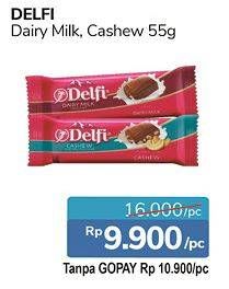 Promo Harga DELFI Chocolate Cashew, Dairy Milk 55 gr - Alfamidi