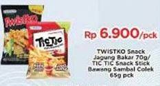 Promo Harga Twistko Snack Jagung Bakar / Tic Tic Snack Stick Bawang Sambal Colek  - Indomaret