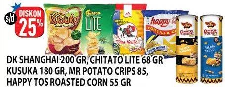 Promo Harga DUA KELINCI Kacang/CHITATO Lite Snack Potato Chips/KUSUKA Keripik Singkong/MISTER POTATO Snack Crisps/HAPPY TOS Tortilla Chips  - Hypermart