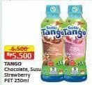 Promo Harga Tango Susu Sapi Segar Italian Chocolate, Dreamy Strawberry 250 ml - Alfamart