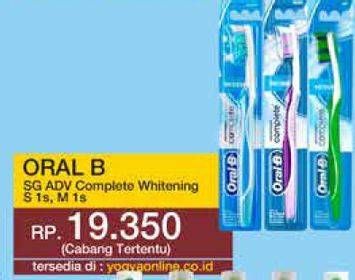 Promo Harga ORAL B Toothbrush Complete Whitening Soft, Medium  - Yogya