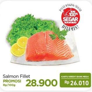 Promo Harga Salmon Fillet per 100 gr - Carrefour