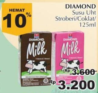 Promo Harga DIAMOND Milk UHT Chocolate, Strawberry 125 ml - Giant