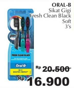 Promo Harga ORAL B Toothbrush Clean Black 3 pcs - Giant