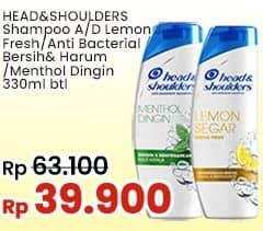 Promo Harga Head & Shoulders Shampoo Lemon Fresh, Cool Menthol, Clean Balanced 330 ml - Indomaret