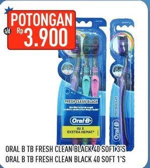 Promo Harga ORAL B Toothbrush Clean Black 3 pcs - Hypermart