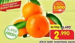 Promo Harga Jeruk Baby Shantang Daun per 100 gr - Superindo