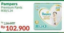 Promo Harga Pampers Premium Care Active Baby Pants M30, L24  - Alfamidi