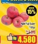 Promo Harga Apel Fuji Super per 100 gr - Hypermart