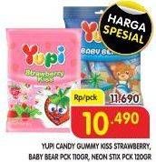 Promo Harga YUPI Candy Strawberry Kiss, Baby Bears 110 gr - Superindo