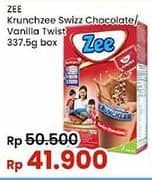 Promo Harga ZEE Susu Bubuk Krunchzee Swizz Chocolate, Vanilla Twist 337 gr - Indomaret