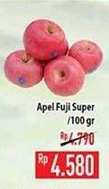 Promo Harga Apel Fuji Super per 100 gr - Hypermart