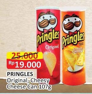Promo Harga PRINGLES Potato Crisps Original, Cheesy Cheese 107 gr - Alfamart