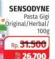 Promo Harga SENSODYNE Pasta Gigi Original, Herbal 100 gr - Lotte Grosir