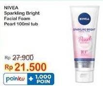 Promo Harga NIVEA Facial Foam Sparkling Bright 100 ml - Indomaret