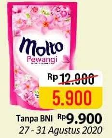 Promo Harga MOLTO Pewangi Blue, Pink 820 ml - Alfamart