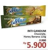 Promo Harga INDOFOOD Biskuit Inti Gandum Chocolate, Honey Banana 120 gr - Alfamidi