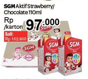 Promo Harga SGM Aktif Susu Cair Strawberry, Chocolate 110 ml - Carrefour