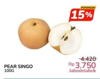 Promo Harga Pear Singo per 100 gr - Indomaret