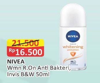 Promo Harga NIVEA Deo Roll On Anti Bakteri, Invisible Black White 50 ml - Alfamart