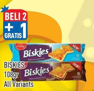 Promo Harga BISKIES Sandwich Biscuit All Variants 108 gr - Hypermart