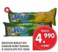 Promo Harga INDOFOOD Biskuit Inti Gandum Honey Banana, Chocolate 120 gr - Superindo