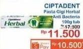 Promo Harga CIPTADENT Pasta Gigi Maxi Herbal 190 gr - Indomaret