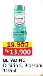 Promo Harga BETADINE Feminine Wash Natural Daun Sirih Radiance Blossom 110 ml - Alfamart