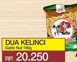 Promo Harga DUA KELINCI Kacang Bawang Putih 180 gr - Yogya