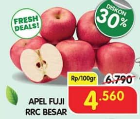 Promo Harga Apel Fuji RRC Besar per 100 gr - Superindo