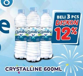 Promo Harga CRYSTALLINE Air Mineral per 3 botol 600 ml - Hypermart
