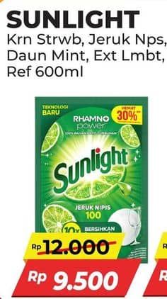 Promo Harga Sunlight Pencuci Piring Korean Strawberry, Jeruk Nipis 100, Anti Bau With Daun Mint, Extra Lembut 600 ml - Alfamart