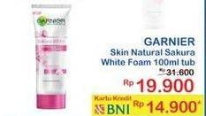 Promo Harga GARNIER Skin Natural Sakura White Foam 100 ml - Indomaret