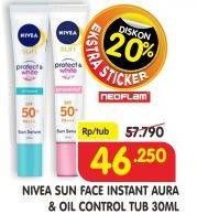 Promo Harga NIVEA Sun Face Serum Protect & White SPF 50+ Instant Aura, Oil Control 30 ml - Superindo