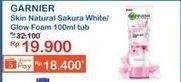 Promo Harga GARNIER Skin Natural Sakura White Foam 100 ml - Indomaret