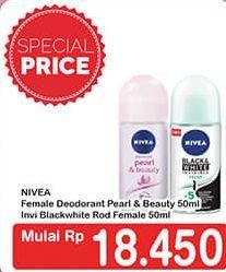 Promo Harga NIVEA Deo Roll On Pearl Beauty, Black White Invisible Radiant Smooth 50 ml - Hypermart
