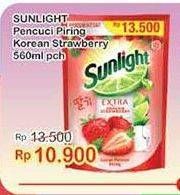 Promo Harga Sunlight Pencuci Piring Korean Strawberry 560 ml - Indomaret