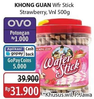 Promo Harga Khong Guan Wafer Stick Strawberry, Vanila 500 gr - Alfamidi