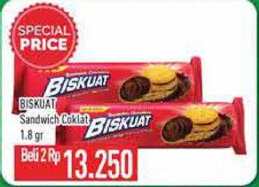 Promo Harga BISKUAT Sandwich Chocolate per 2 pouch - Hypermart