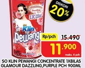 Promo Harga SO KLIN Pewangi Sekali Bilas Glamour Dazzling, Glamour Purple 900 ml - Superindo