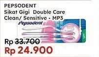 Promo Harga PEPSODENT Sikat Gigi Double Care Sensitive Soft, Clean Medium 3 pcs - Indomaret