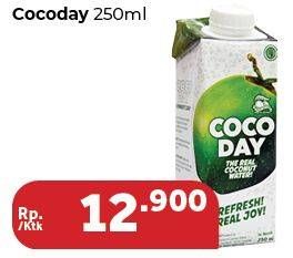 Promo Harga COCODAY Real Coconut Water 250 ml - Carrefour